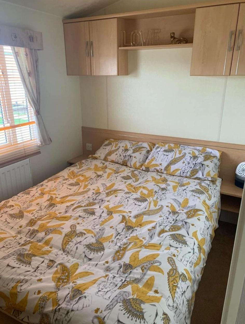 8 Berth Caravan Mv94 Chapel Saint Leonards Exteriör bild